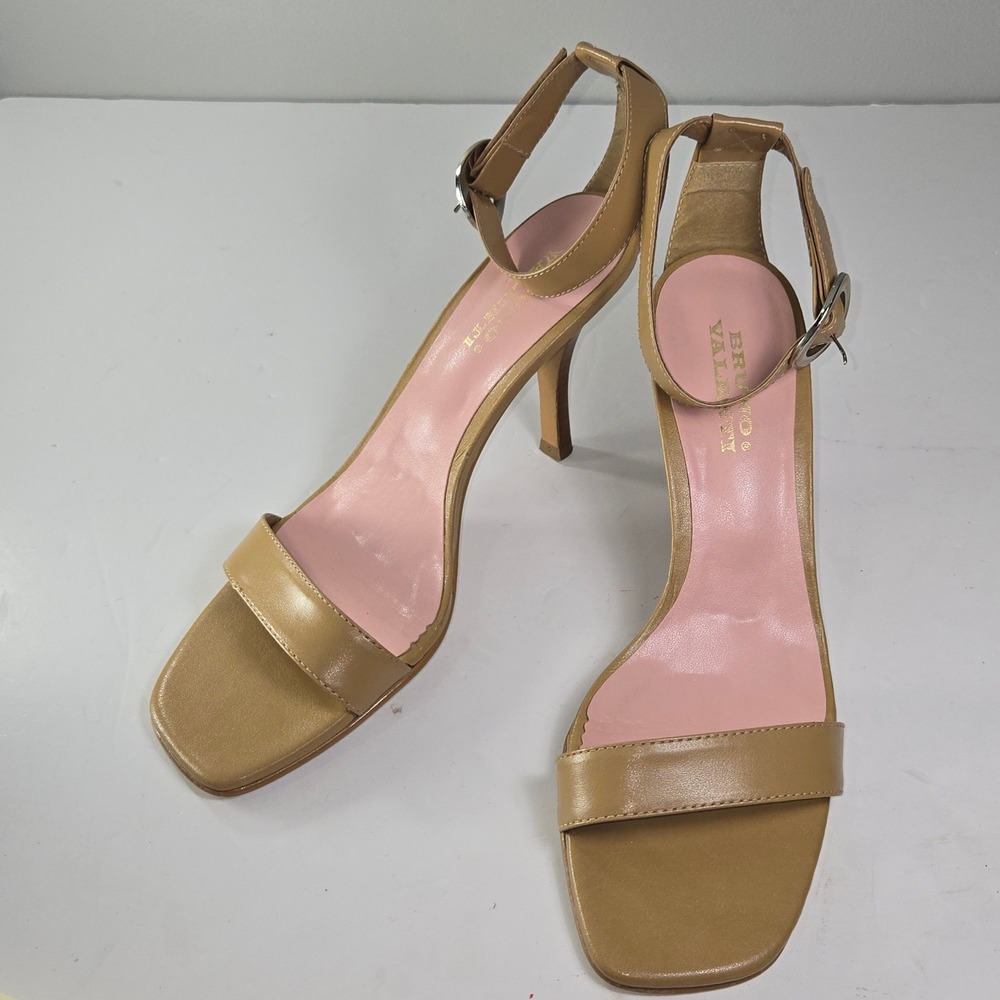 Bruno Valenti Women's Tan Leather Ankle Strap Heels Square Toe Stiletto Size 9M